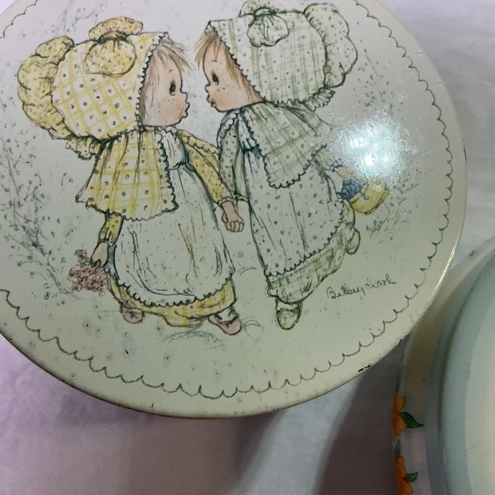 Vintage‎ Hallmark Holly Hobbie & Dahr Butterfly Round Tin Box Lot of 2